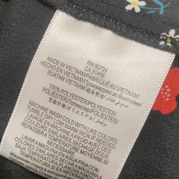 BCBGeneration Black Floral Blouse - Picture 5 of 7